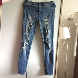 Ripped skinny high rise jeans